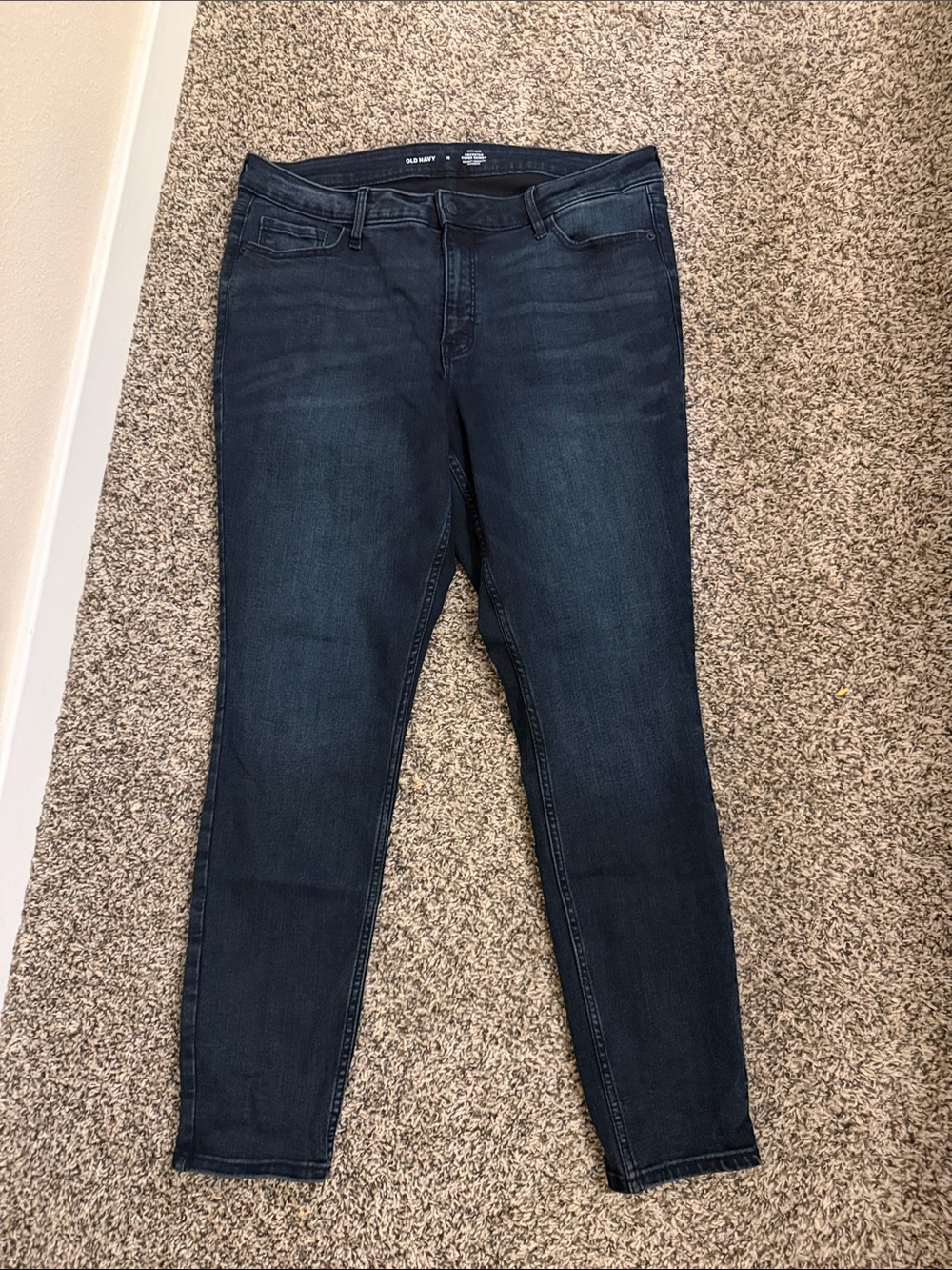 Old Navy Rockstar Super Skinny Jeans 16